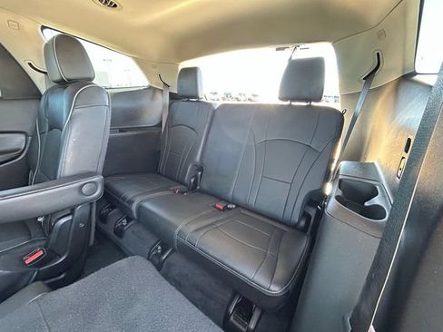 Used 2021 Buick Enclave Avenir w/ Avenir Technology Package AWD/4WD image 29