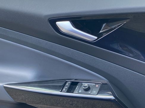 Certified 2022 Volkswagen ID.4 Pro S RWD image 18