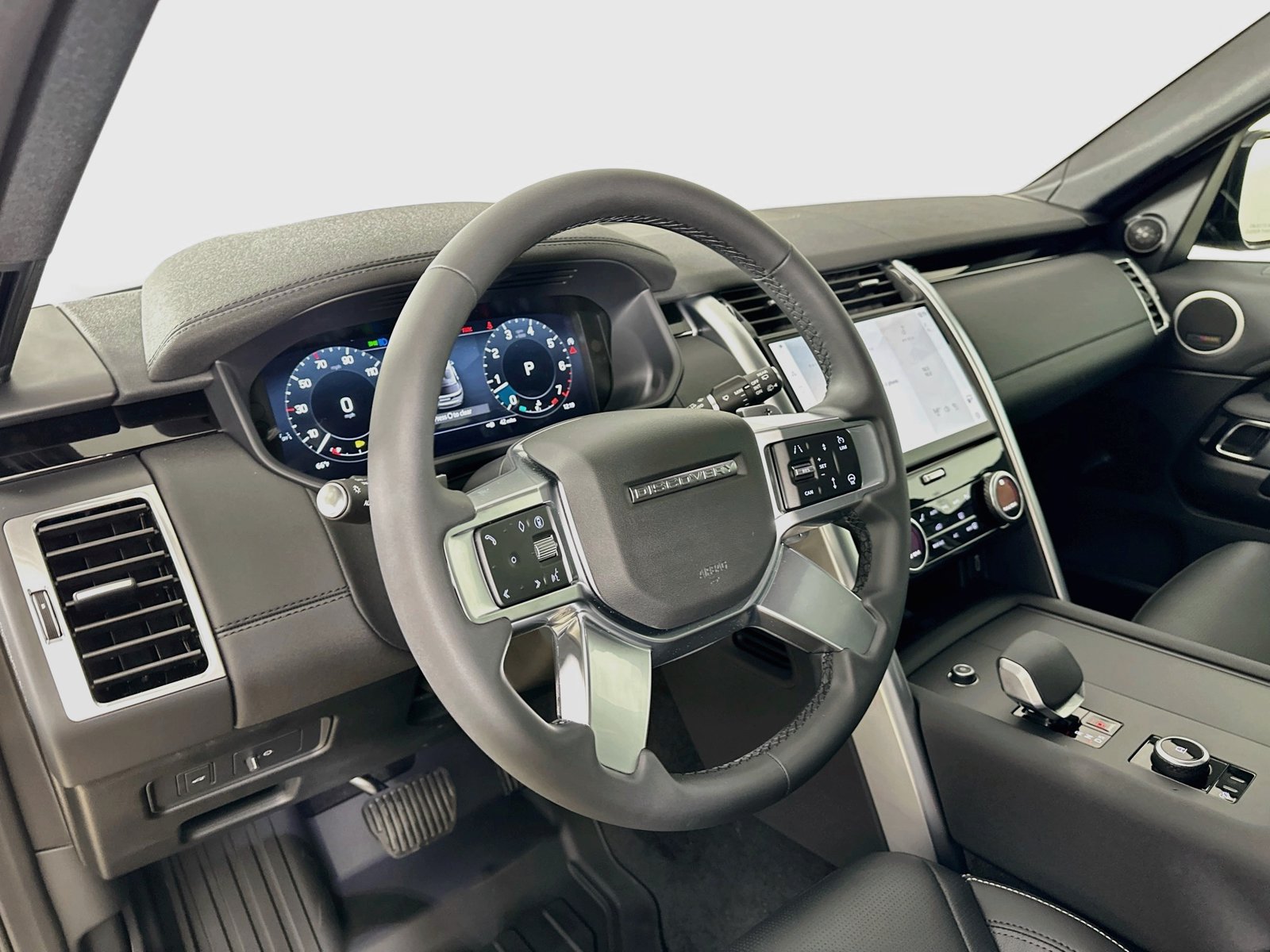 New 2026 Land Rover Discovery S AWD/4WD image 33