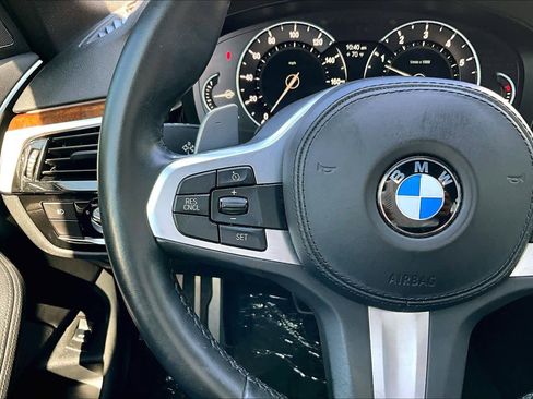 Used 2019 BMW 540i w/ M Sport Package RWD image 24