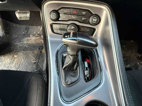 Used 2020 Dodge Challenger R/T image 32