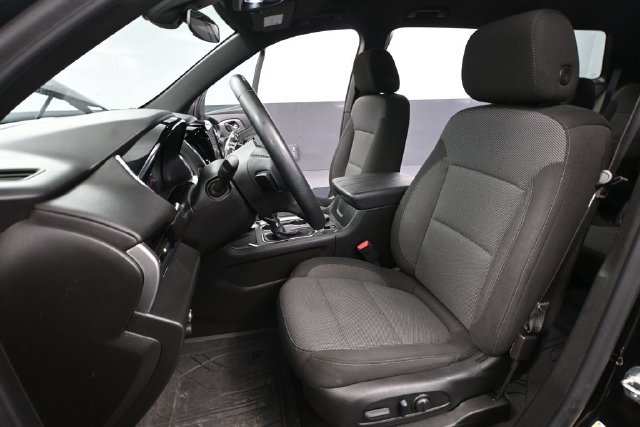 Used 2023 Chevrolet Traverse LT w/ LPO, Floor Liner Package AWD/4WD image 18