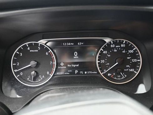 Used 2025 Nissan Rogue SV image 30