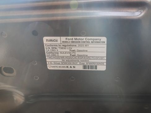 Used 2025 Ford Mustang Coupe RWD image 25