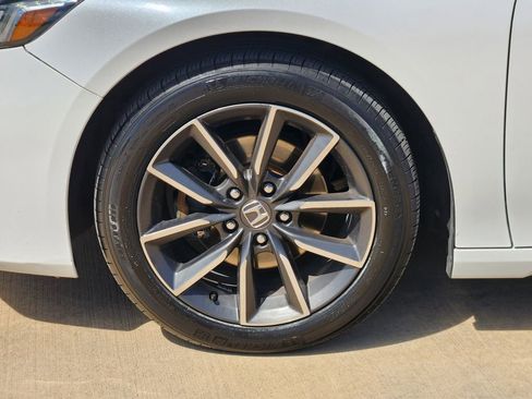 Used 2022 Honda Accord EX-L image 10