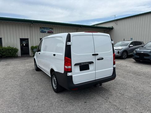 Used 2023 Mercedes-Benz Metris image 56