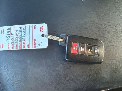 Used 2015 Toyota Avalon XLE Touring image 38