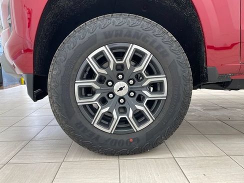 New 2026 Chevrolet Colorado Z71 w/ Technology Package AWD/4WD image 8