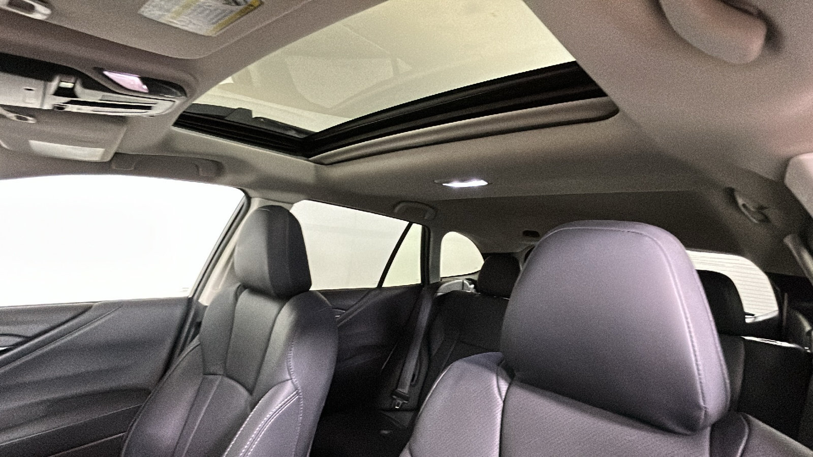 Used 2023 Subaru Outback Limited AWD/4WD image 15