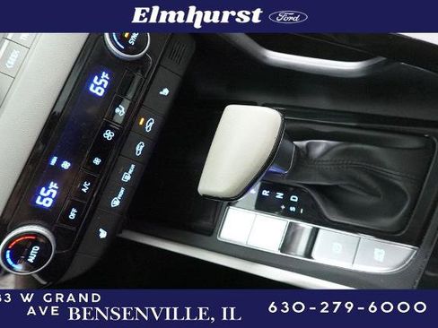 Used 2021 Hyundai Elantra Limited image 21