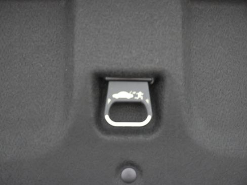 Used 2021 Chevrolet Camaro ZL1 RWD image 28