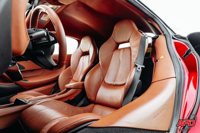 Used 2016 McLaren 570S Coupe RWD image 5