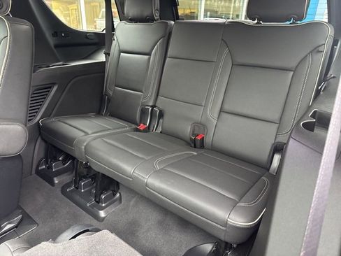 Used 2023 GMC Yukon SLT w/ Max Trailering Package image 23