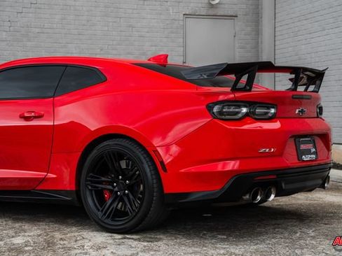 Used 2020 Chevrolet Camaro ZL1 RWD image 49