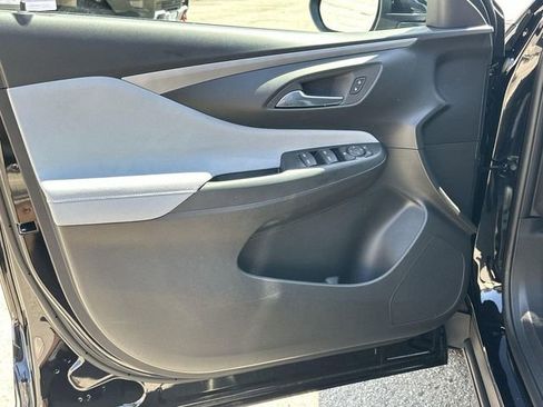 New 2025 Buick Envista Preferred image 16