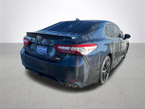 Used 2018 Toyota Camry XSE image 7