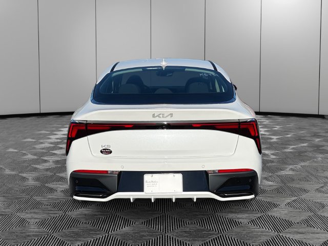 New 2027 Kia K5 LXS FWD image 4