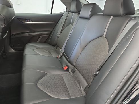 Used 2020 Toyota Camry XSE image 13