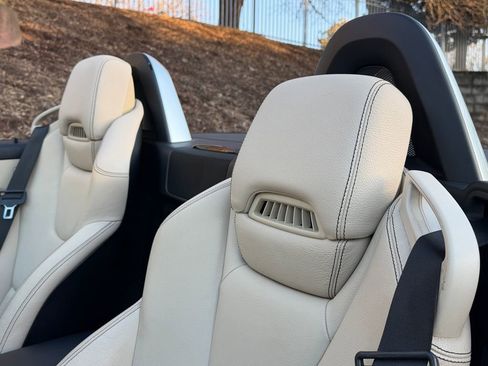 Used 2012 Mercedes-Benz SLK 350 image 29