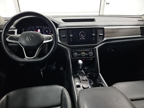 Used 2023 Volkswagen Atlas SEL AWD/4WD image 6