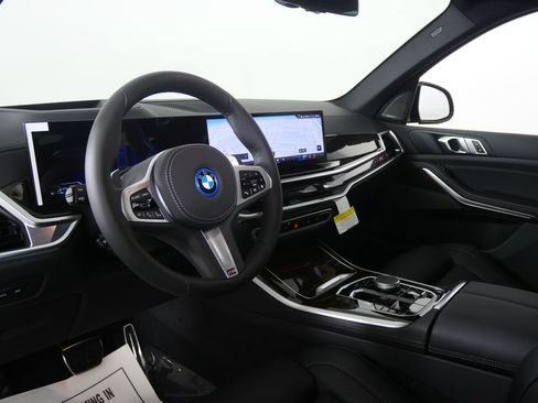 New 2026 BMW X5 xDrive50e w/ M Sport Package AWD/4WD image 12