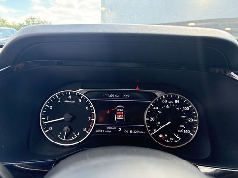 Used 2025 Nissan Pathfinder SV FWD image 20