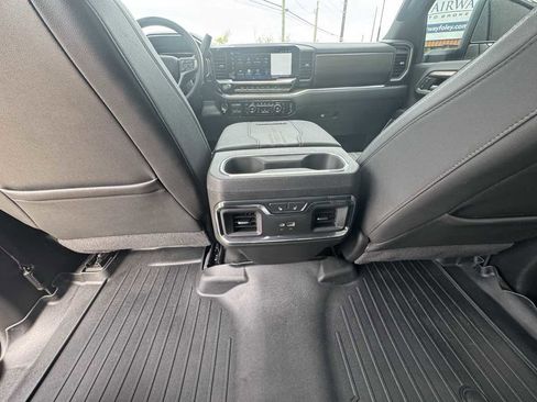 Used 2024 Chevrolet Silverado 2500 High Country w/ Midnight Edition image 34