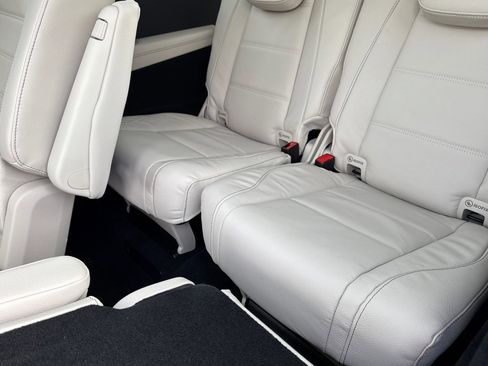 New 2026 Mercedes-Benz GLS 580 GLS 580 image 29