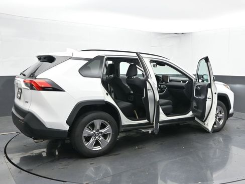 Used 2025 Toyota RAV4 XLE image 55