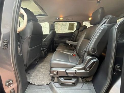 Used 2025 Honda Odyssey EX-L image 16
