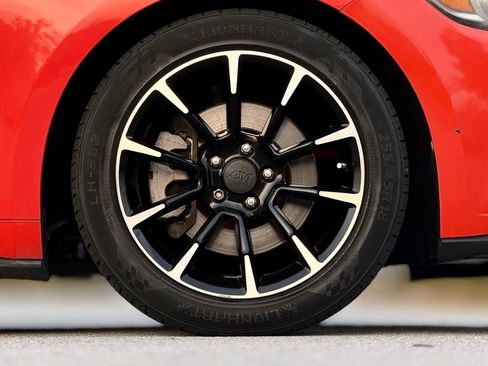 Used 2016 Ford Mustang Convertible image 21