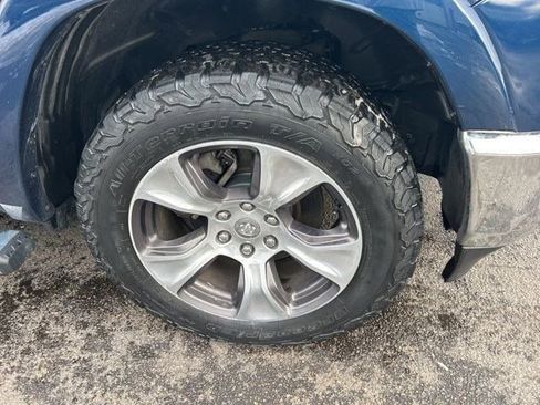 Used 2019 RAM 1500 Laramie image 56