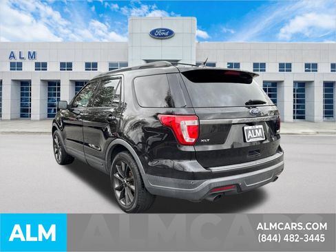 Used 2019 Ford Explorer XLT w/ Equipment Group 202A image 9