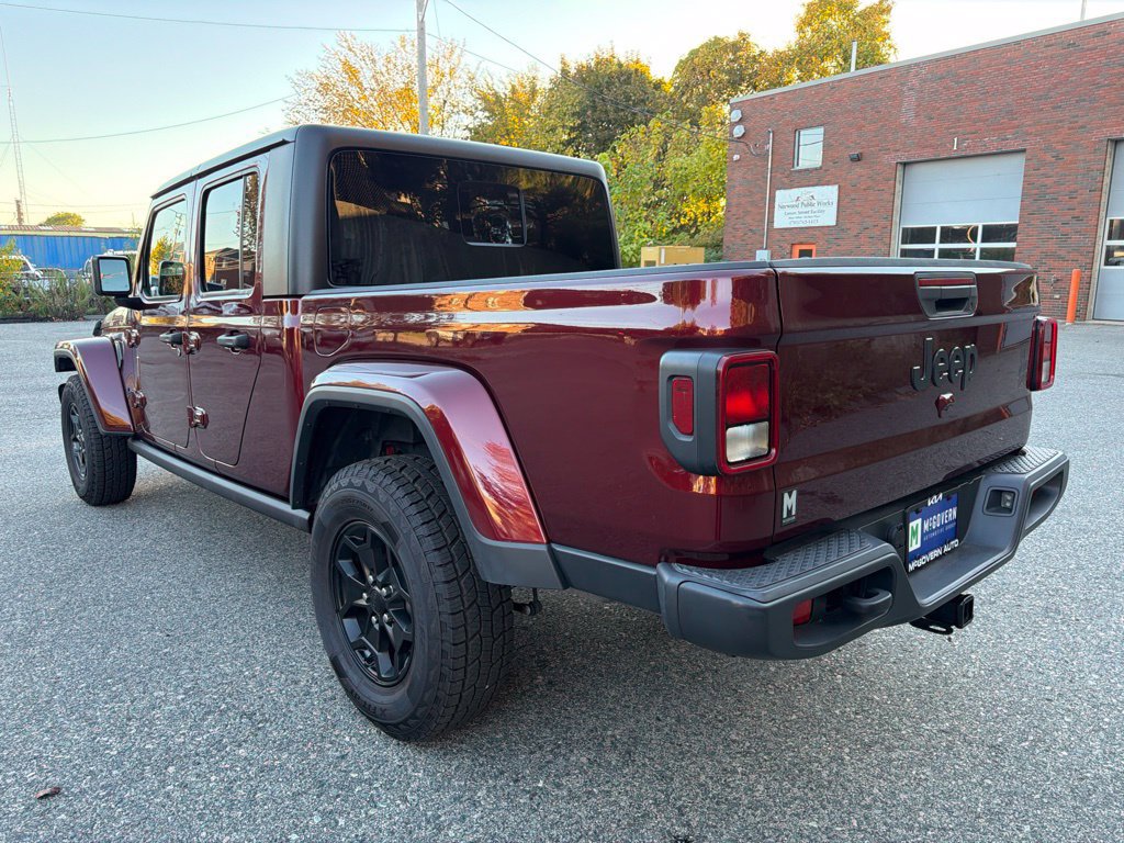 Used 2022 Jeep Gladiator Overland AWD/4WD image 4