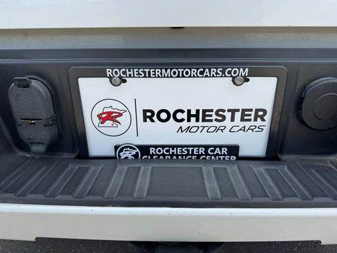 Used 2016 Chevrolet Silverado 1500 High Country w/ High Country Premium Package image 42