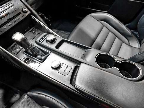 Used 2019 Lexus IS 300 RWD image 25