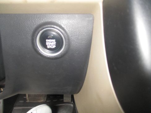 Used 2013 Kia Soul ! FWD image 25