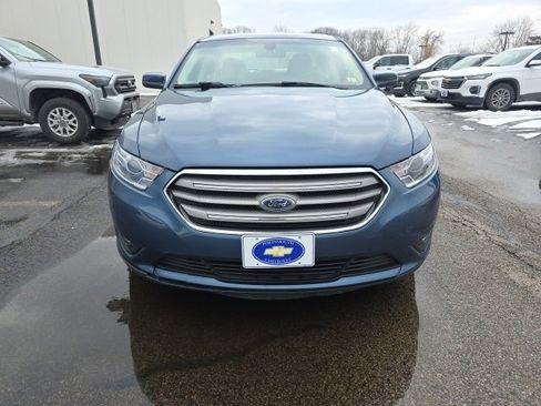 Used 2019 Ford Taurus SEL image 6