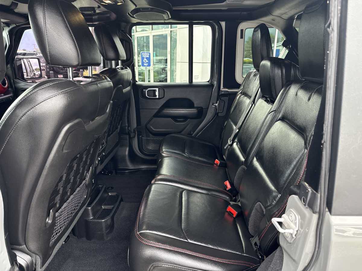 Used 2019 Jeep Wrangler Unlimited Rubicon AWD/4WD image 17