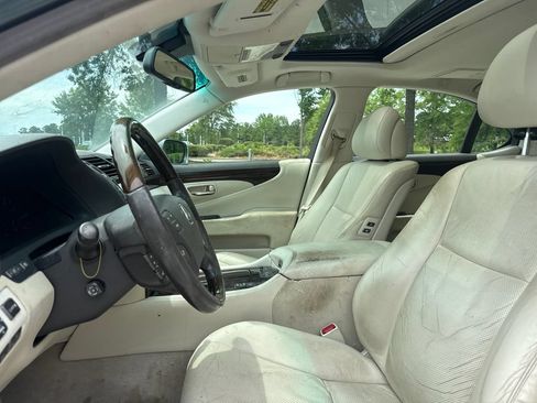 Used 2007 Lexus LS 460 RWD image 12