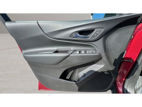 Certified 2018 Chevrolet Equinox LT AWD/4WD image 26