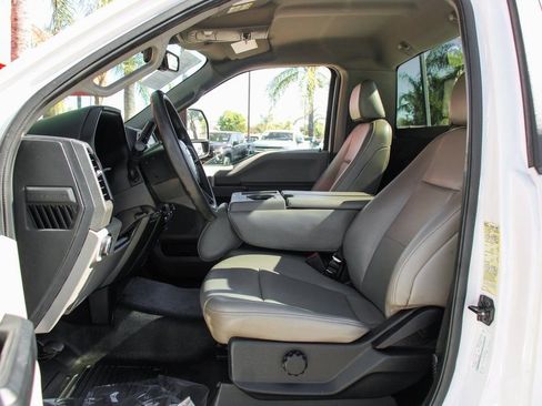 Used 2020 Ford F550 2WD Regular Cab Super Duty image 17