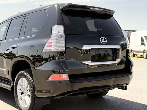 Used 2017 Lexus GX 460 Premium AWD/4WD image 4