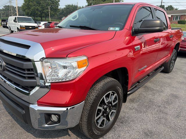 Used 2015 Toyota Tundra SR5 w/ TRD Off Road Package AWD/4WD image 4