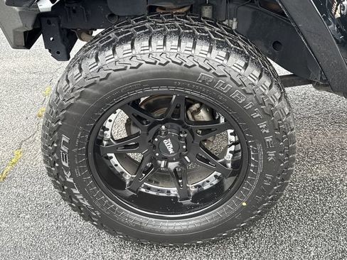 Used 2015 Jeep Wrangler Unlimited Sahara w/ Dual Top Group AWD/4WD image 11