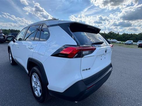 Used 2021 Toyota RAV4 XLE AWD/4WD image 15