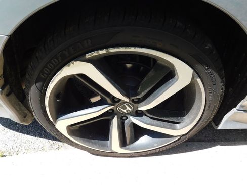 Used 2022 Honda Accord Sport image 8