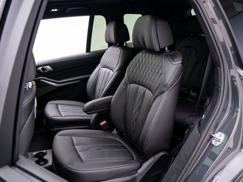 New 2026 BMW X7 M60i AWD/4WD image 19