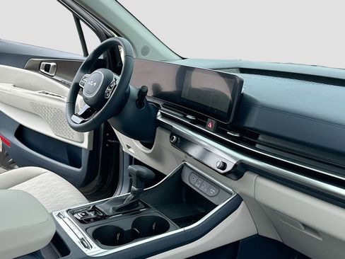 New 2025 Kia Carnival SX image 5