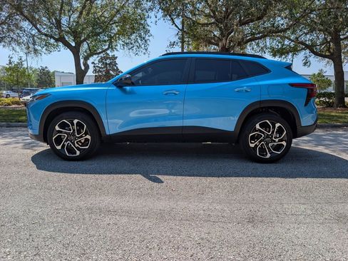 Used 2025 Chevrolet Trax RS w/ Driver Confidence Package image 5